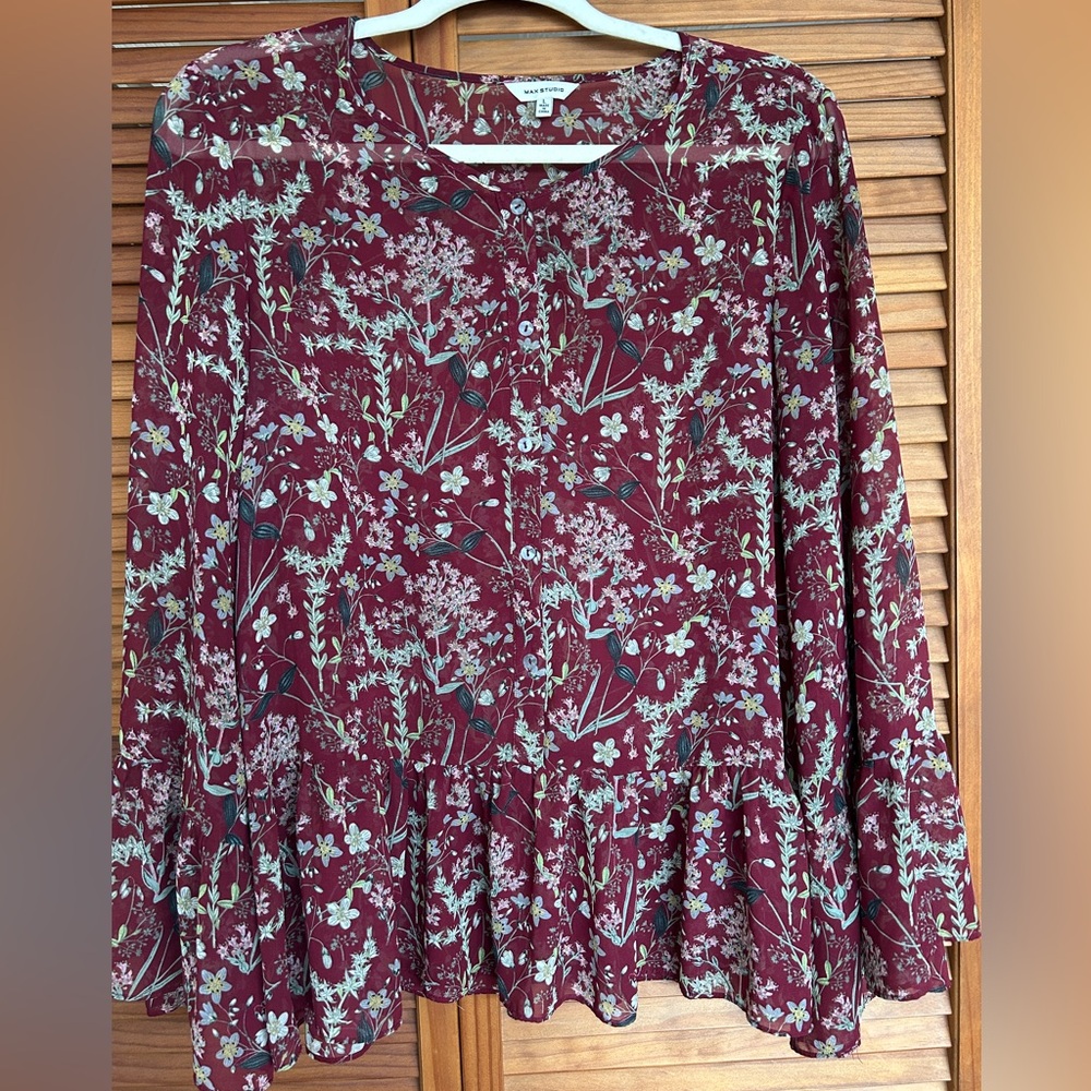 Max Studio Peplum blouse size L